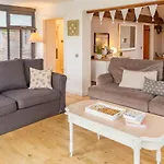 The At Greenbank Farm Villa Esprick