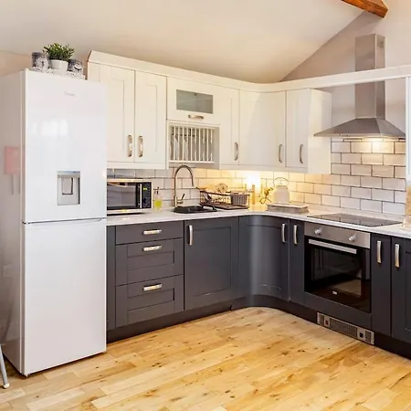 The At Greenbank Farm