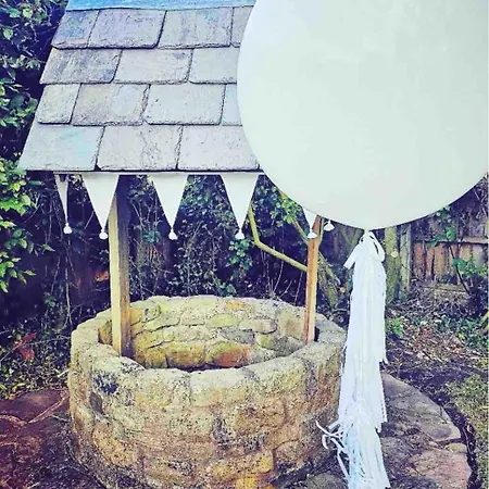 The At Greenbank Farm 빌라