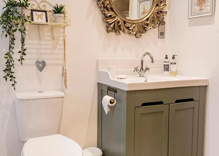 The At Greenbank Farm Willa Esprick